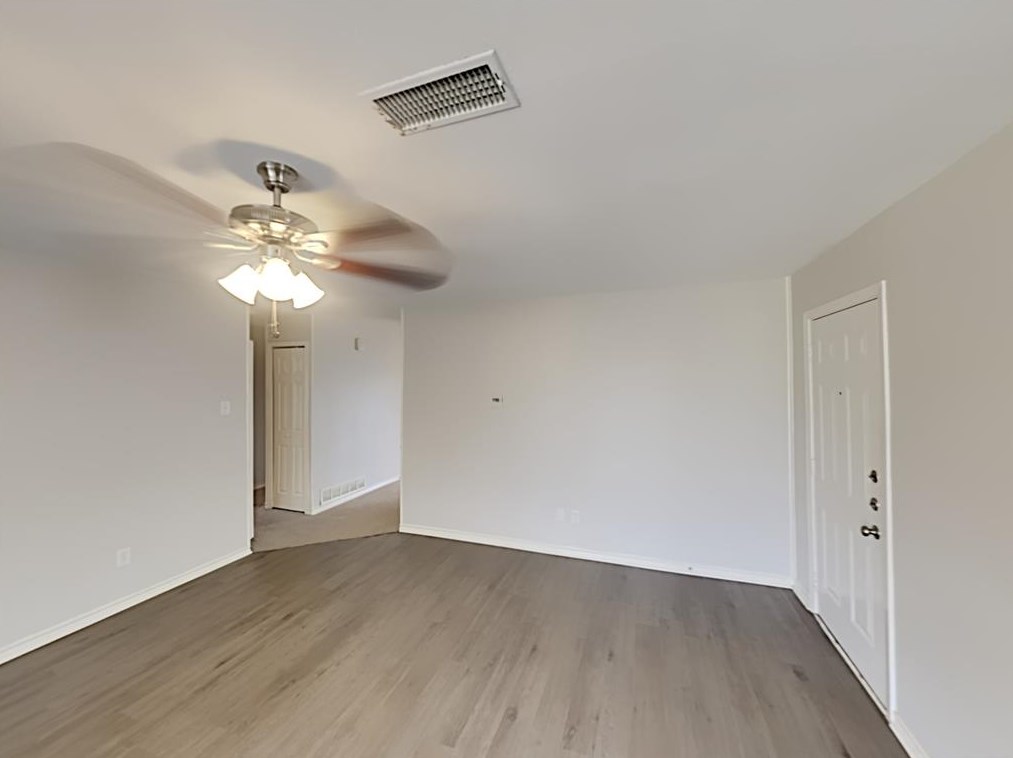 813 E Vista Dr, Garland, TX 75041