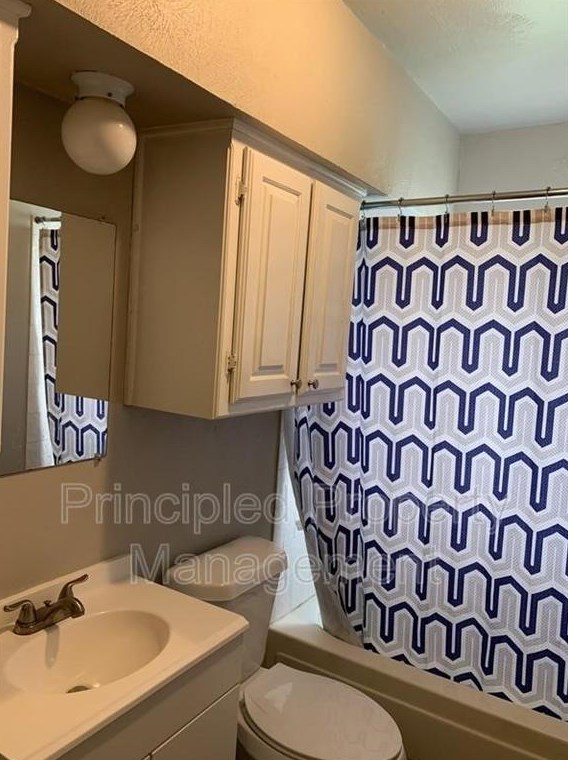 7204 Greenlee St, Fort Worth, TX 76112