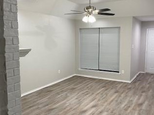 408 Lochridge Dr #410, Azle, TX 76020