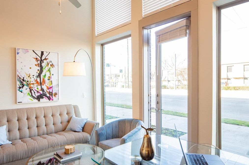 830 N Zang Blvd #1307, Dallas, TX 75208