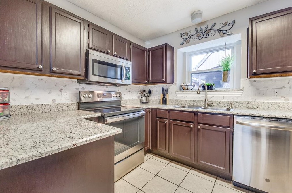 1631 Windmill Ln, Mesquite TX 75149-6863 exterior