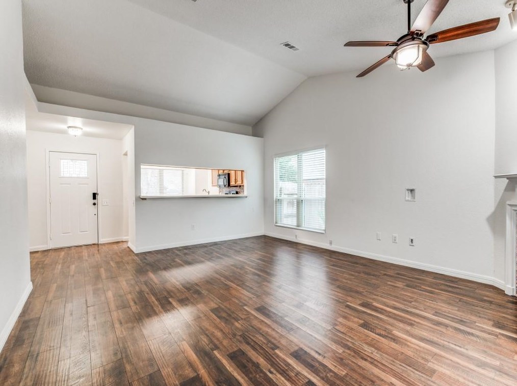 3709 Huckleberry Dr, Fort Worth, TX 76137