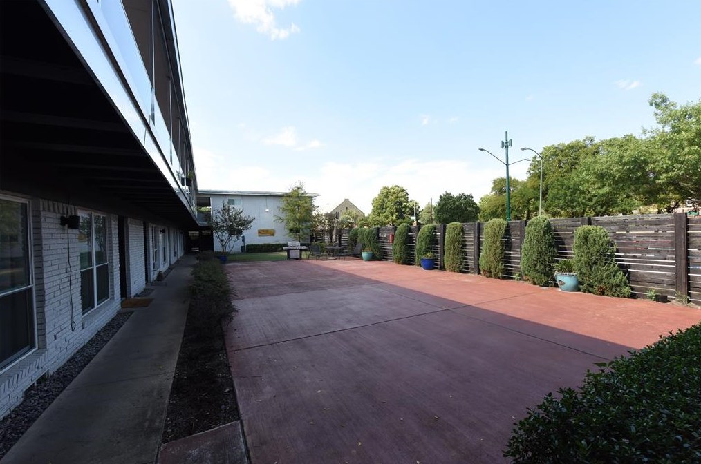 5124 Live Oak St, Dallas TX  75206-7864 exterior