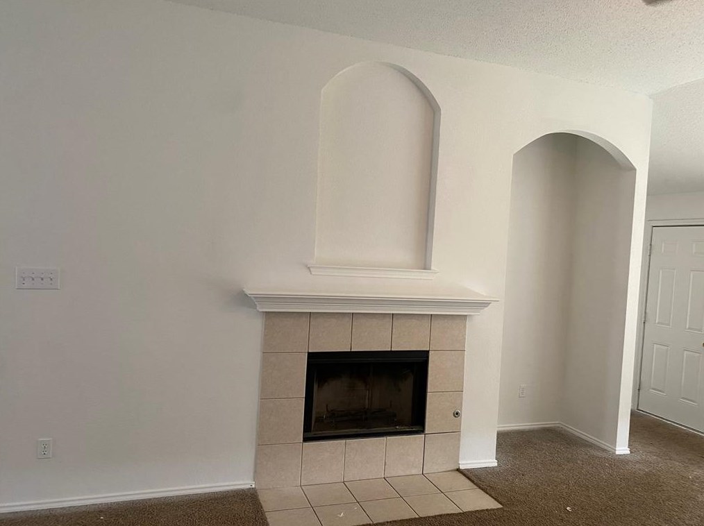 4728 Barnhill Ln, Fort Worth, TX 76135