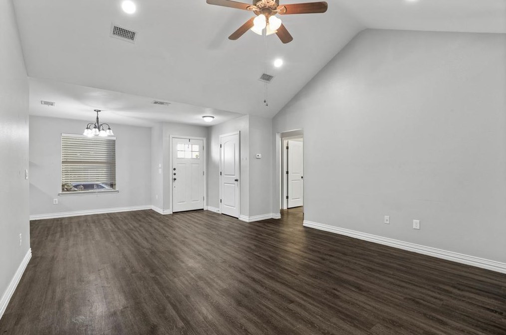401 E Maple Row, Denison, TX 75021