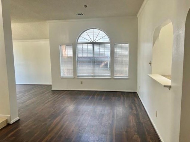 537 Post Oak Rd, Grapevine, TX 76051