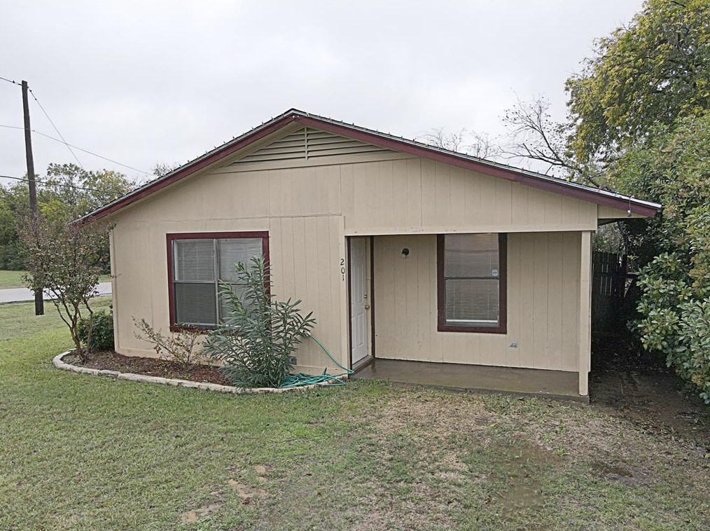 201 W 4th St, Kennedale, TX