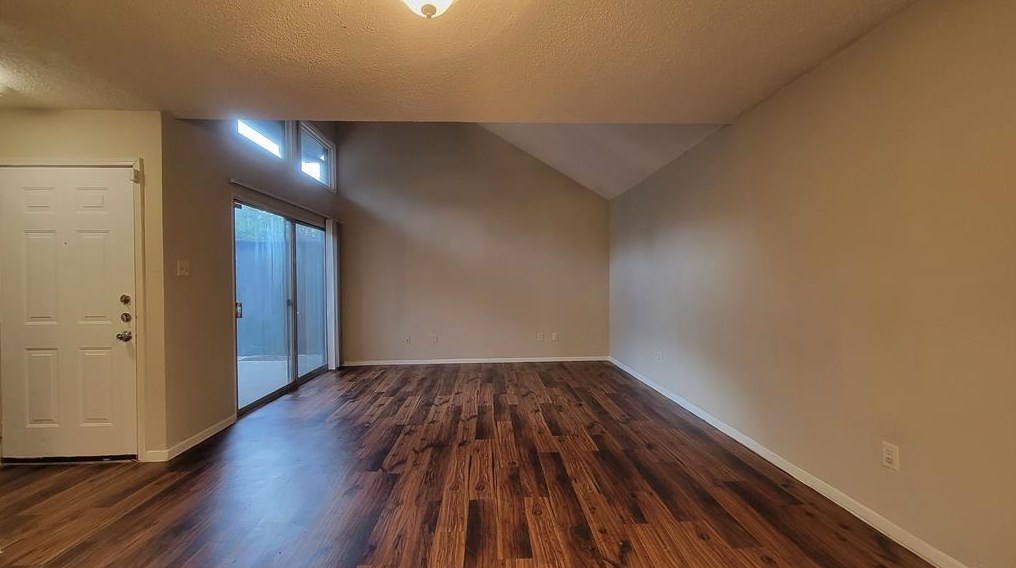 4615 Country Creek Dr #1032, Dallas, TX 75236