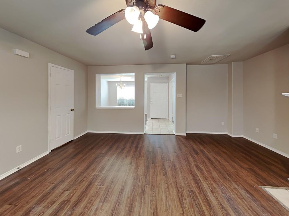 1214 Maple Terrace Dr, Midlothian, TX 76063