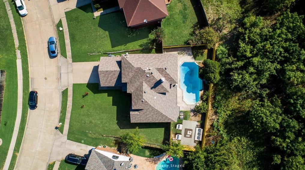 8324 Autumncrest Ct, Dallas, TX 75249