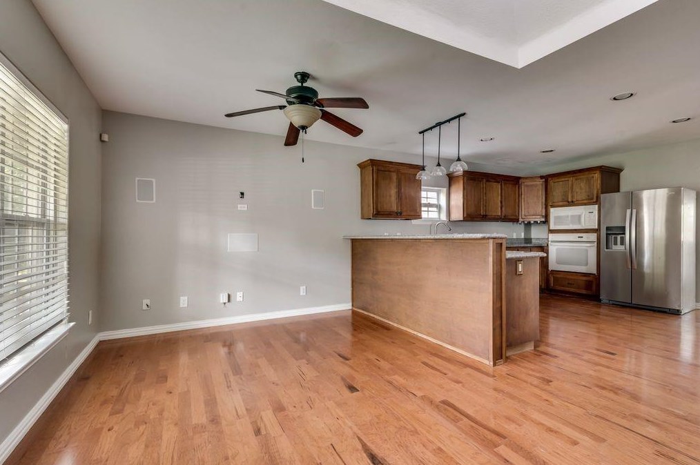 4320 Woodcrest Ln, Dallas, TX 75206