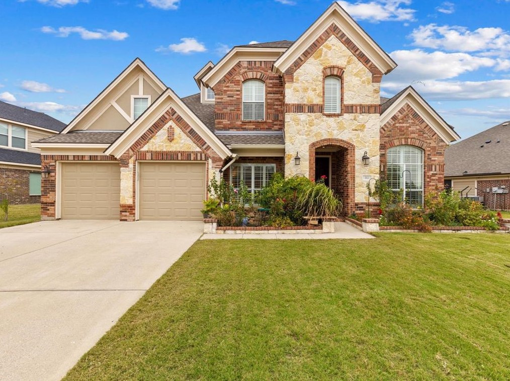 513 Titleist Dr, Midlothian, TX 76063