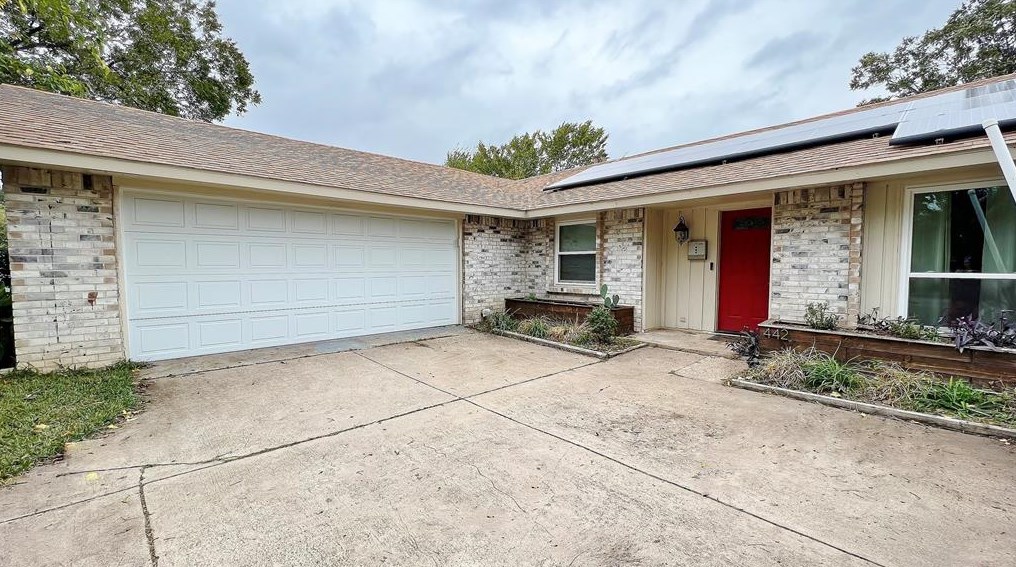 442 Oak Ridge Pl, Grand Prairie, TX 75052