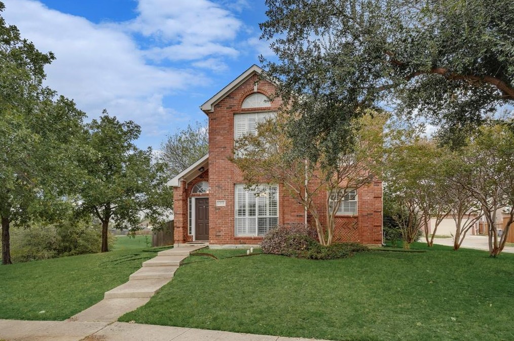 1372 Mae Dr, Carrollton, TX 75007
