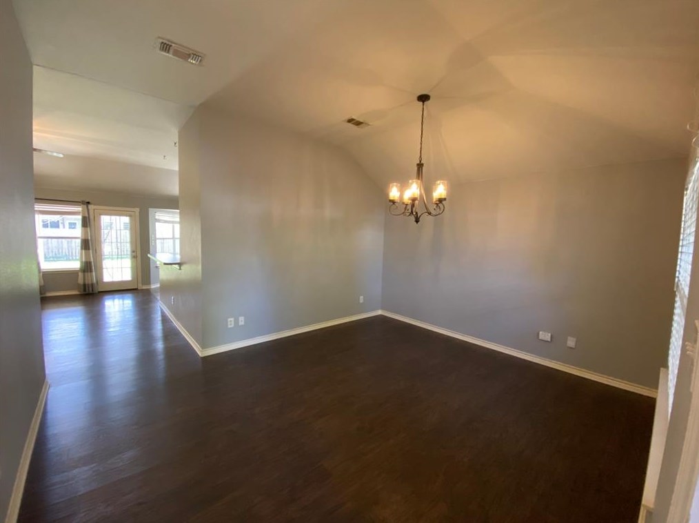9745 Parkmere Dr, Fort Worth, TX 76108