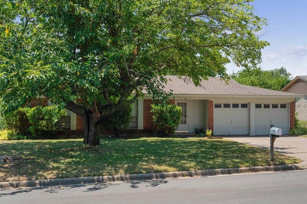 412 Rolling Hills Dr, Aledo, TX 76008