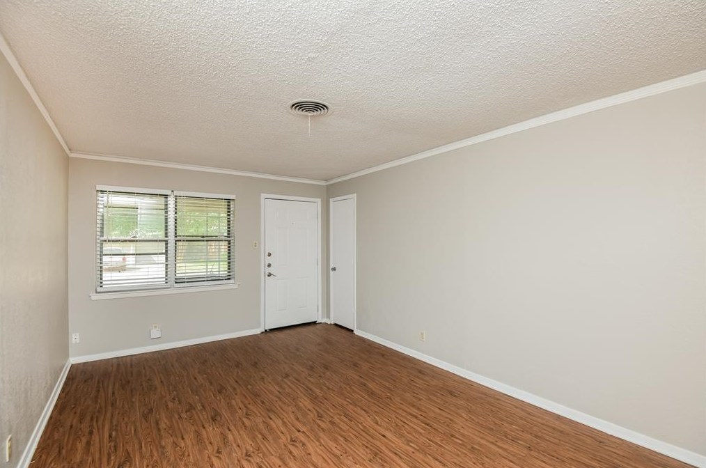 3704 Eastridge Dr, Fort Worth, TX 76117
