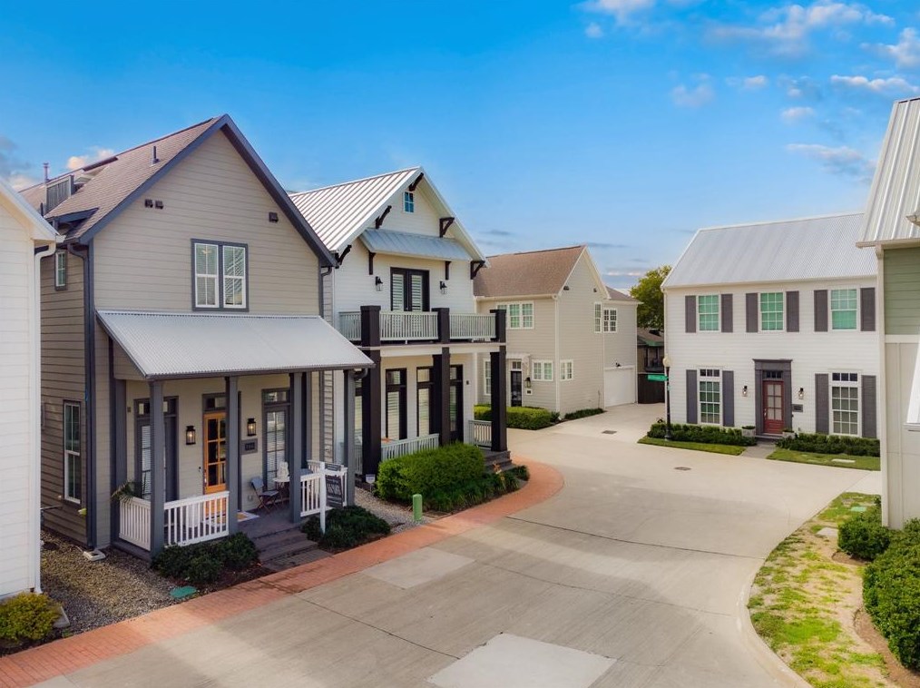 704 Wooster Ln, Plano, TX 75074