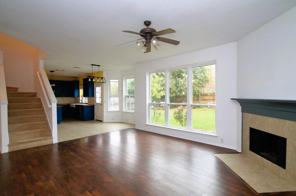 1016 Hay Stack Ct, Oak Point, TX 75068