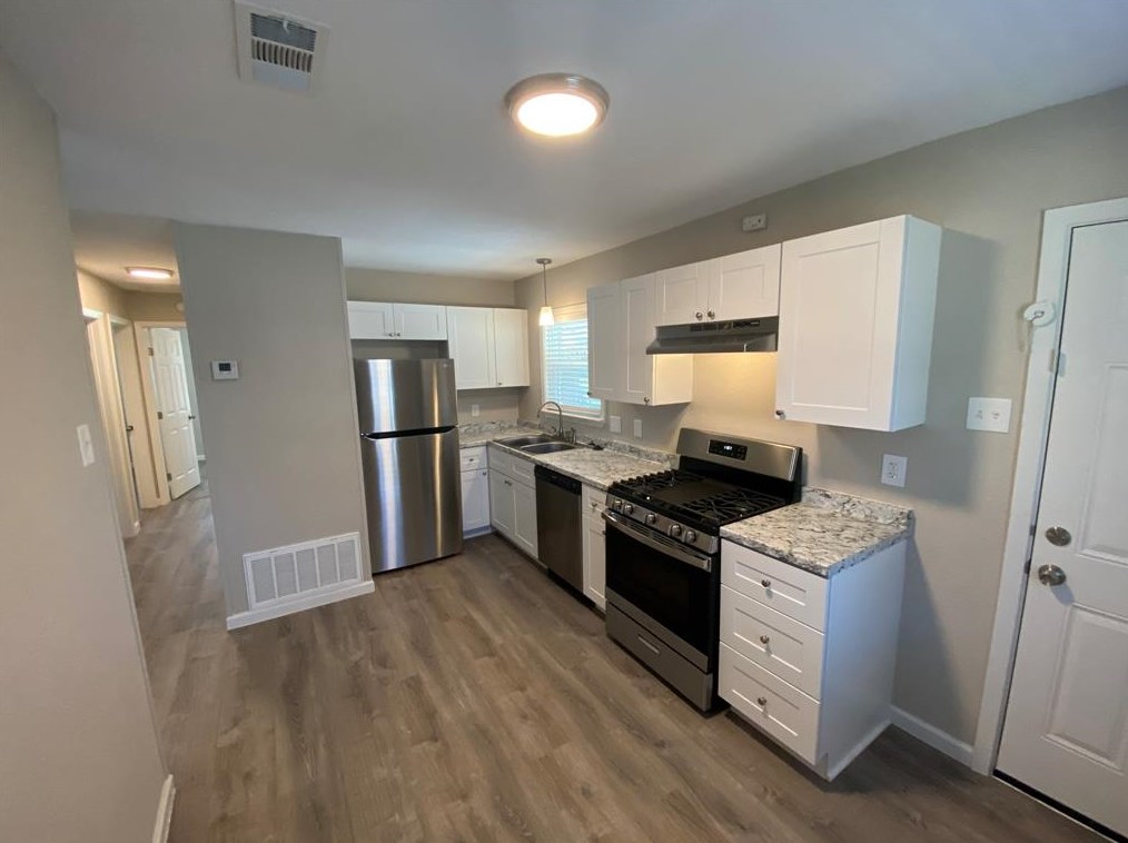 1512 Longview St, Mesquite TX  75149-2249 exterior