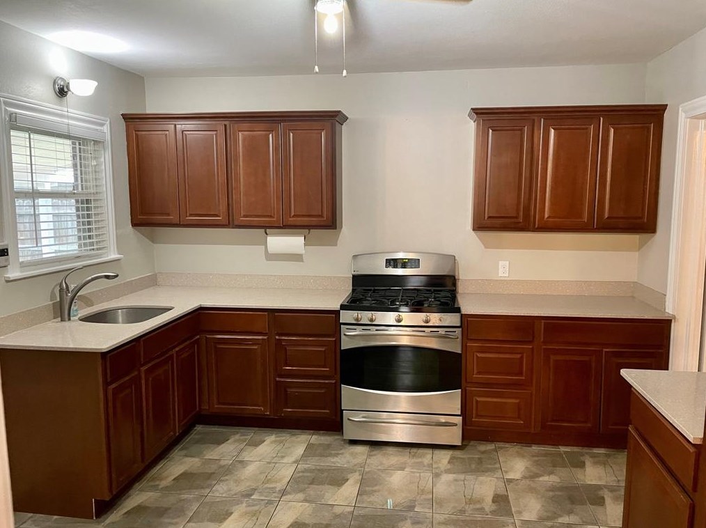 2320 Tremont Ave, Fort Worth, TX 76107