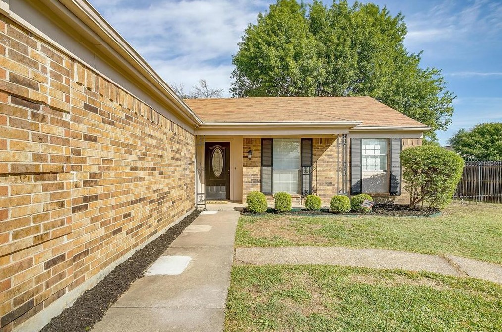 3913 Strawberry Ct, Fort Worth, TX 76137
