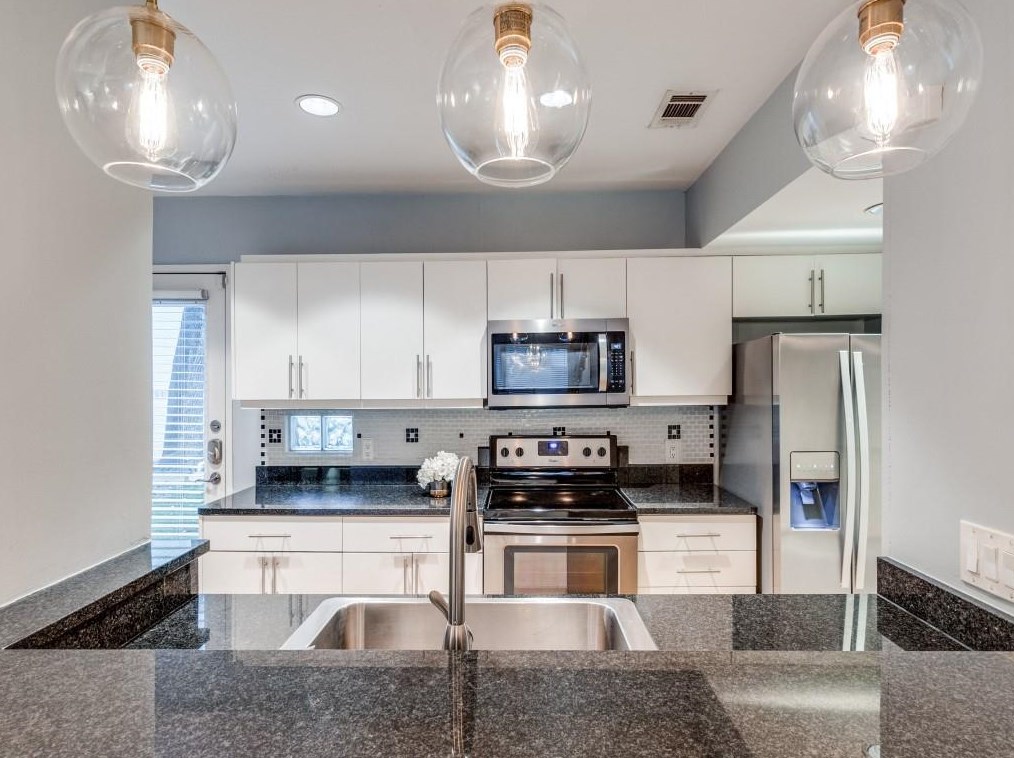 4122 Travis St #11, Dallas, TX 75204