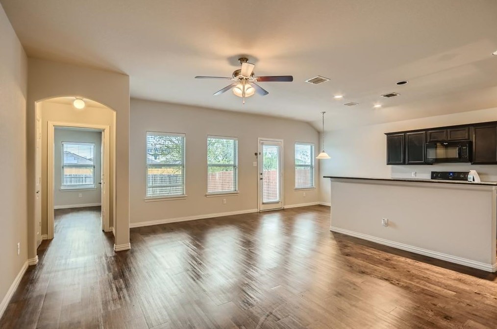 3512 Aruba Ln #f, Fort Worth, TX 76123