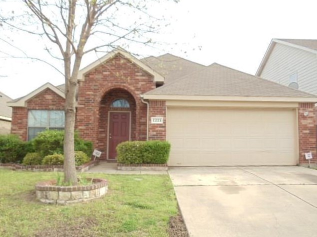 1221 Pine Forest Dr, Princeton, TX 75407