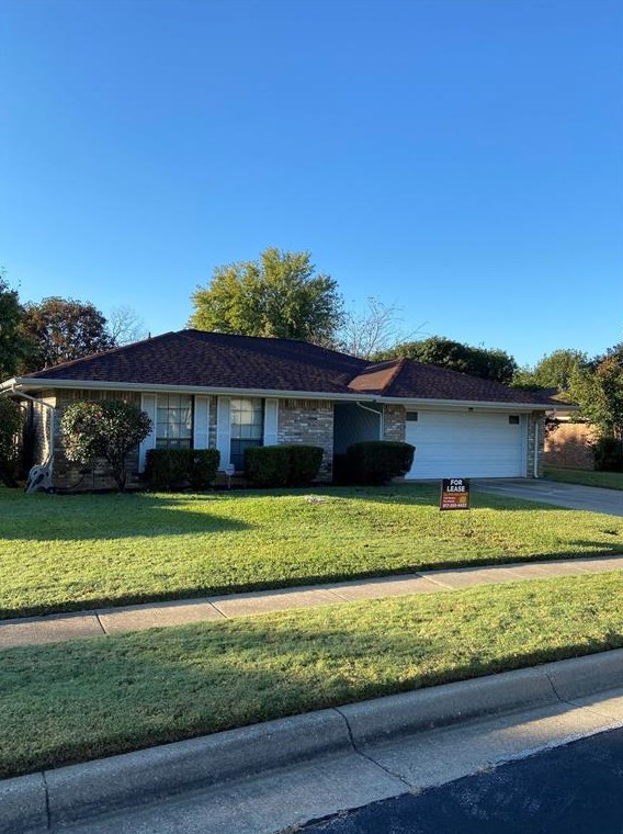 502 Basswood Dr, Euless, TX 76039