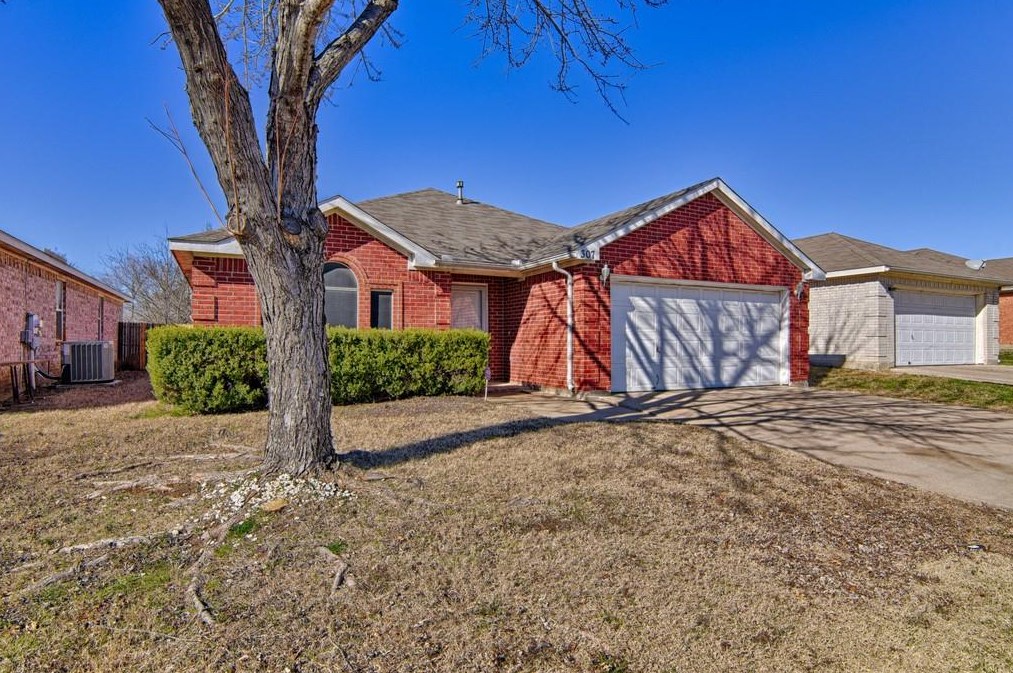 307 Stell Ave, Midlothian, TX 76063
