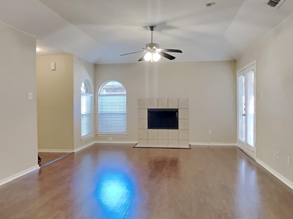 700 Stribling, Azle, TX 76020