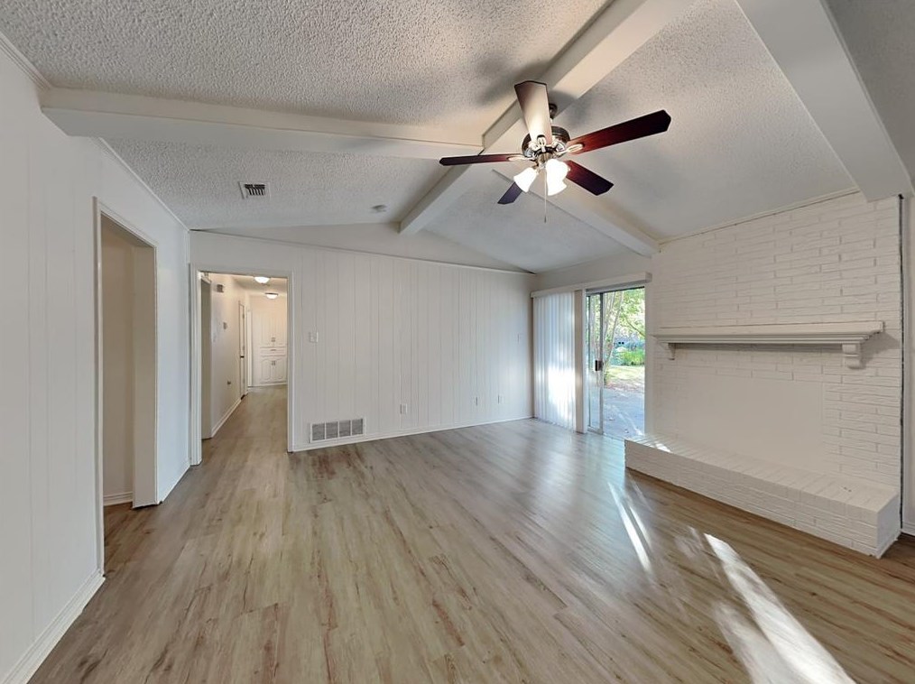 134 Bailey Dr, Desoto, TX 75115