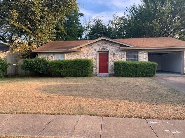 2424 Willow Ln, Irving, TX 75060