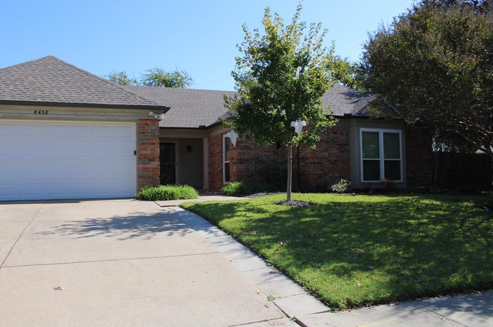 4458 Cabot Dr, Grand Prairie, TX 75052