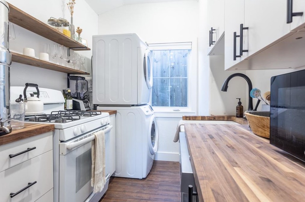 6665 Highgate Ln, Dallas TX 75214-2200 exterior