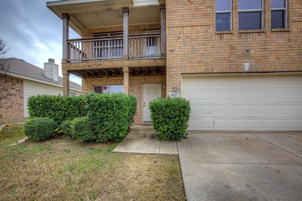 1057 Castle Top Dr, Haslet, TX 76052