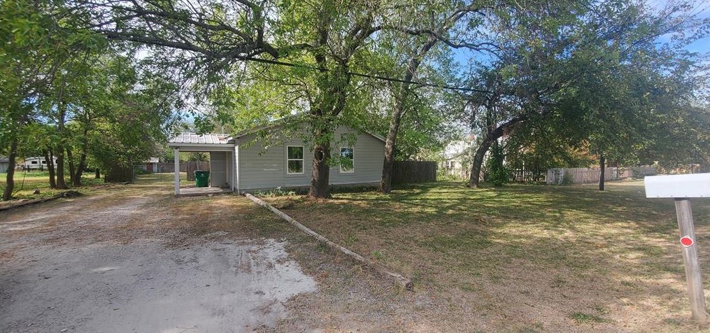212 S Broadway St, Fort Worth, TX 76035