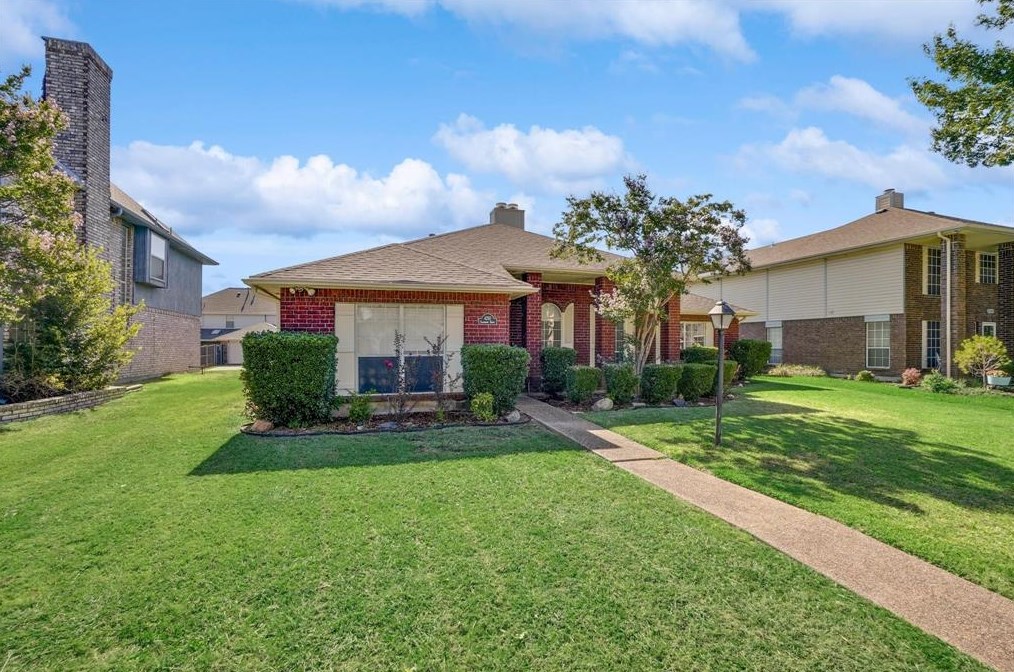 4210 Eastwood Dr, Carrollton, TX 75010