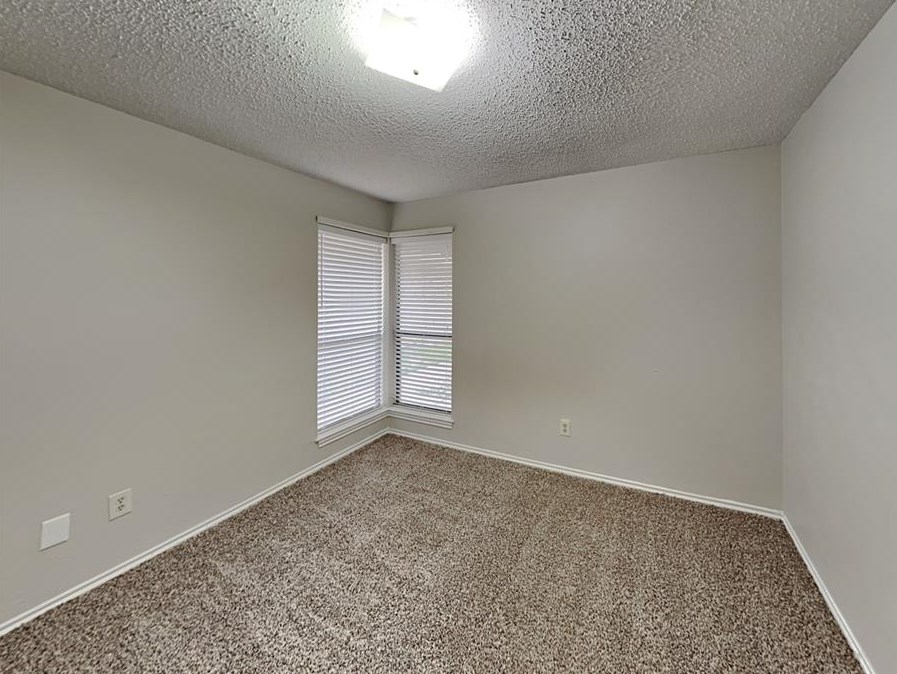 2013 Avignon Dr, Carrollton TX 75007-2452 exterior