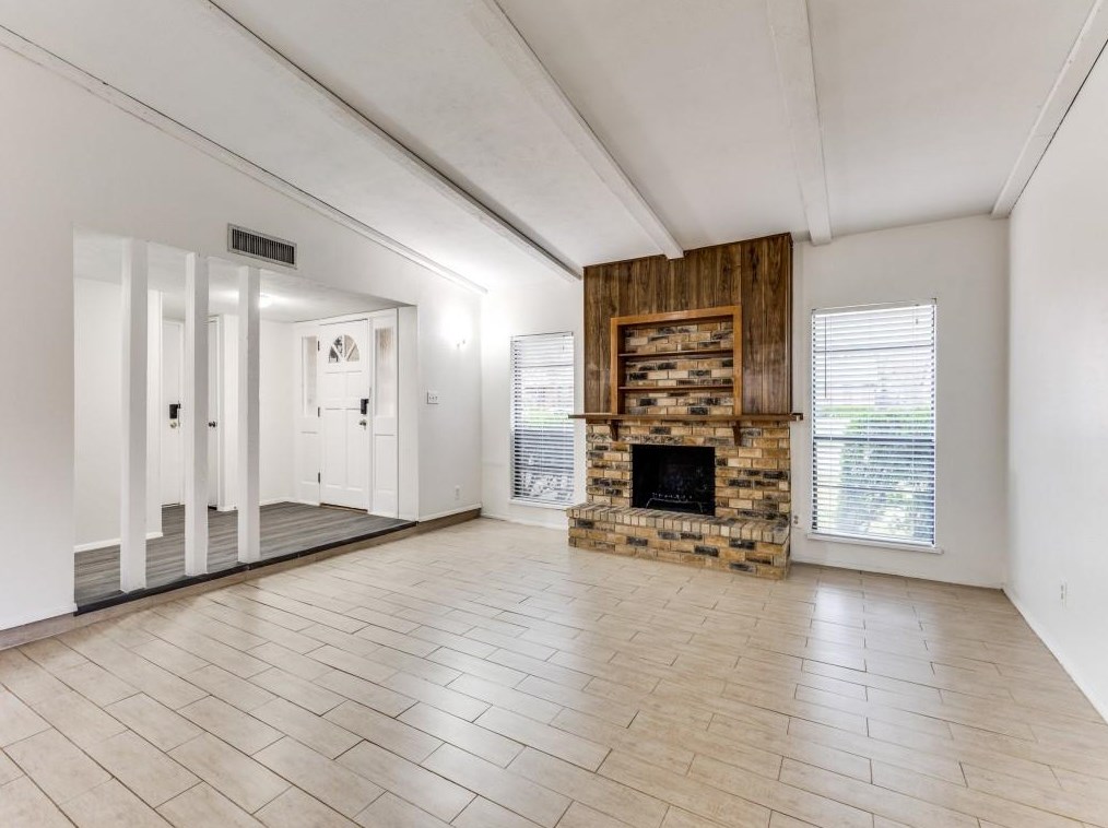1613 Whittenburg Dr, Fort Worth, TX 76134