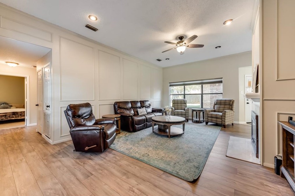 2902 Palisades Dr, Carrollton TX 75007-5083 exterior