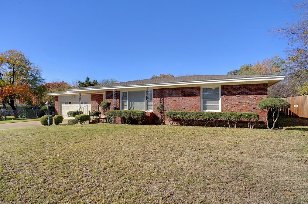 7109 Richlynn Ter, Fort Worth, TX 76118