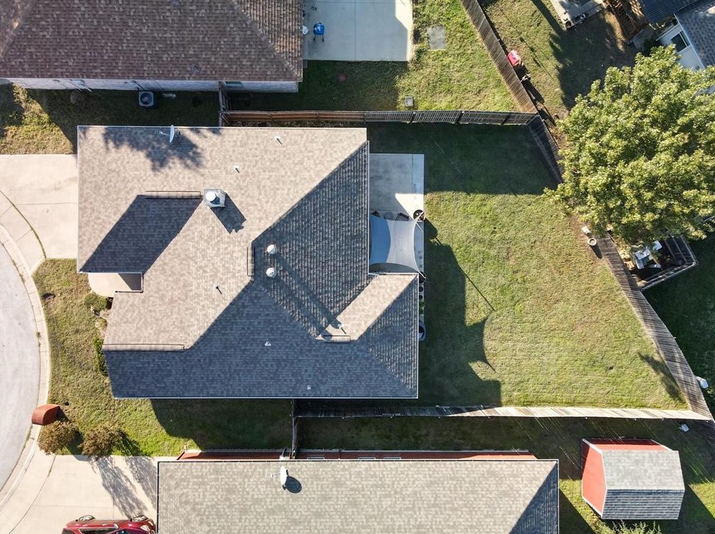 10404 Fossil Hill Dr, Fort Worth, TX 76131-3947