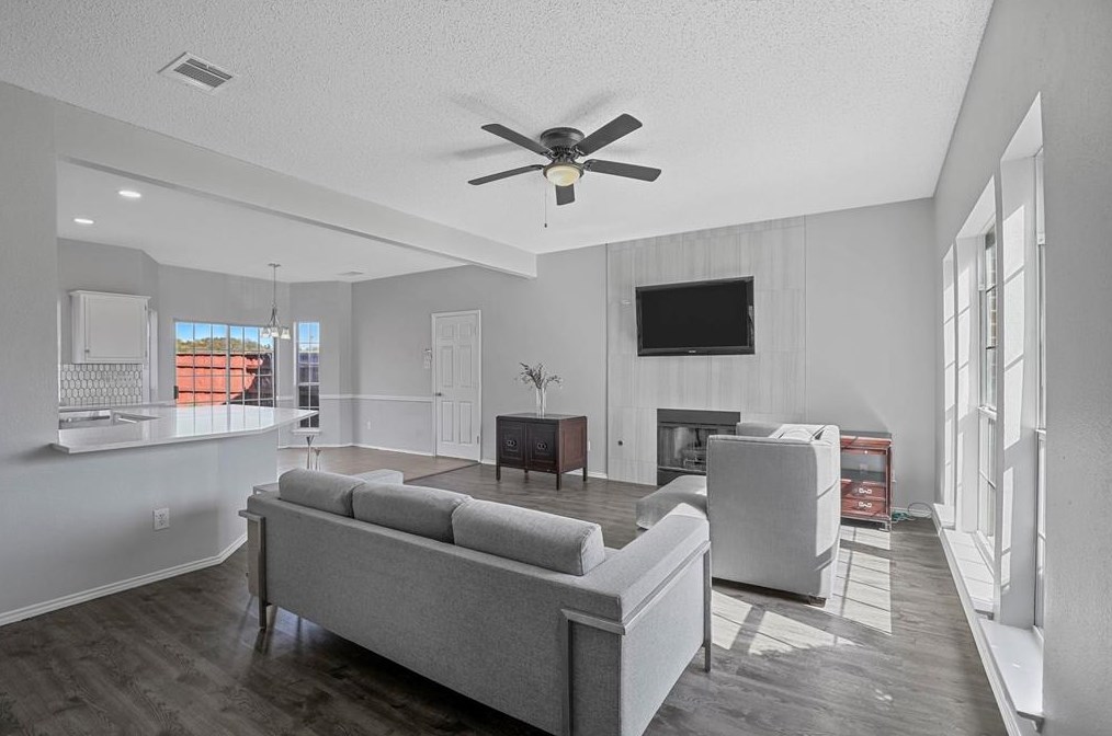 901 Whitman Cir, Allen, TX 75002