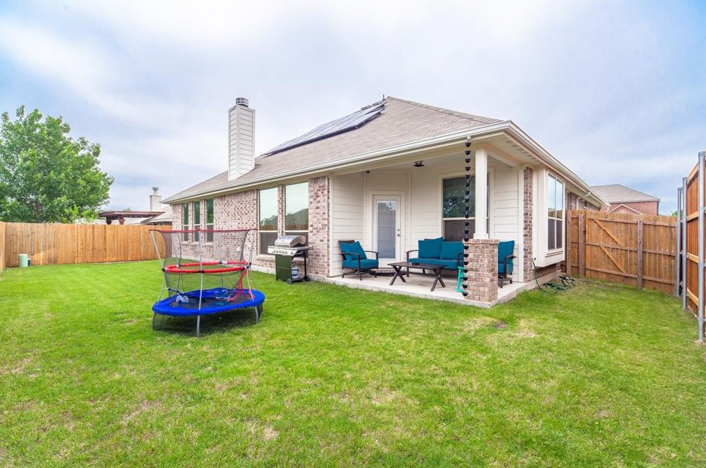 1104 Nottingham Trl, Fort Worth, TX 76179