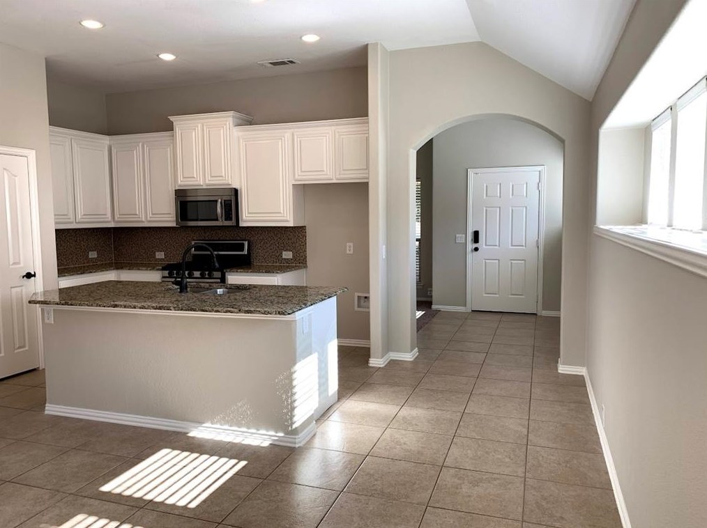 917 Virginia Ln, Fort Worth, TX 76179