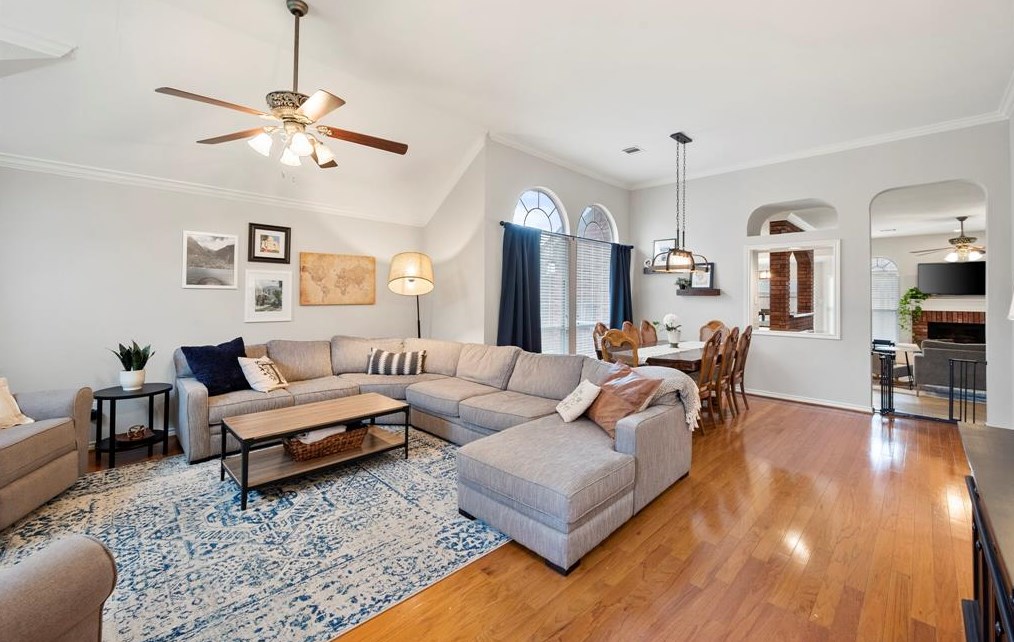 3341 Summerfield Dr, Grapevine, TX 76051-6535