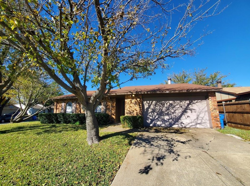 3101 Holly Ln, Rowlett, TX 75089