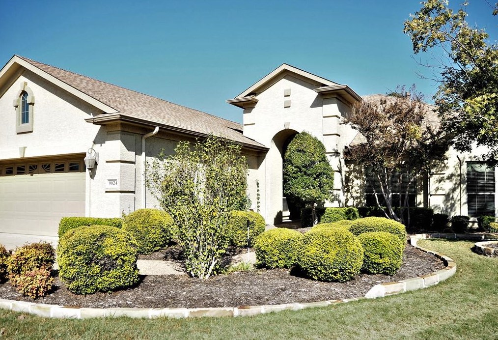 9024 Crestview Dr, Denton, TX 76207